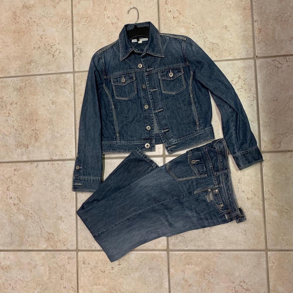Jeans suit